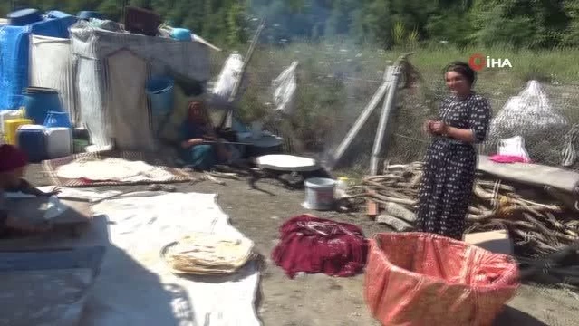 Ekmek parası için kilometrelerce uzaktan geldiler