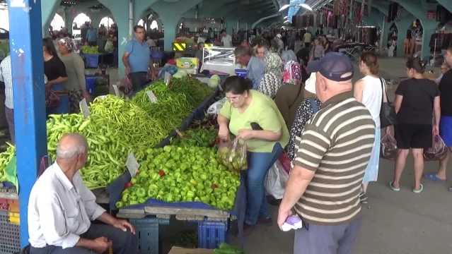 Emekliler Edirne'de maaşlarının yetersiz olduğunu belirtti