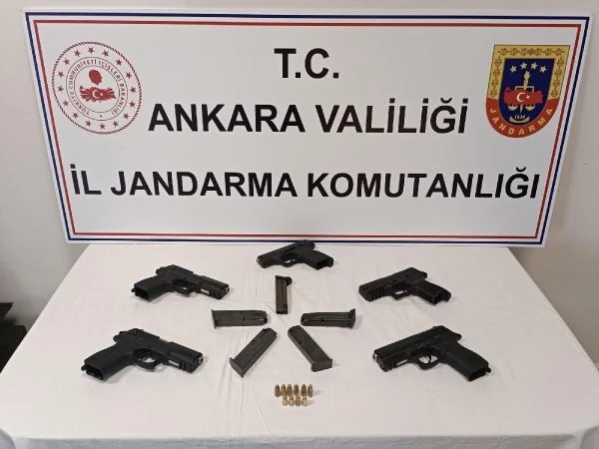 Etimesgut'ta yapılan operasyonda 5 tabanca ele geçirildi