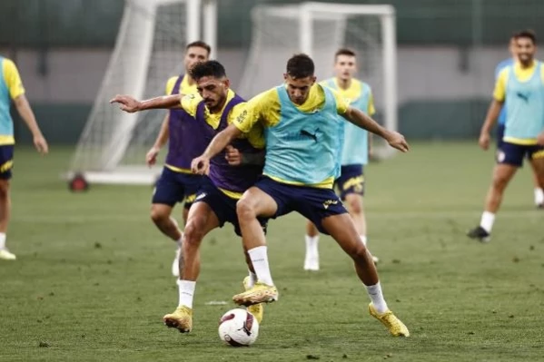Fenerbahçe, Maribor maçı için çift antrenman yaptı