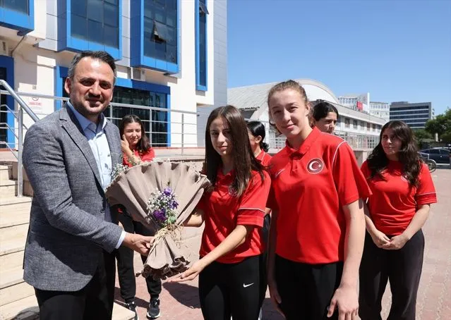 Gençlik ve Spor Bakan Yardımcısı Edirne'de Ziyaretlerde Bulundu