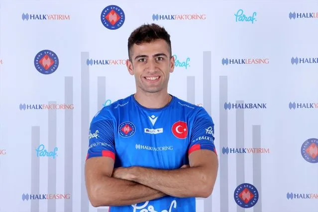 Halkbank, Deniz İvgen'i kadrosunda tuttu