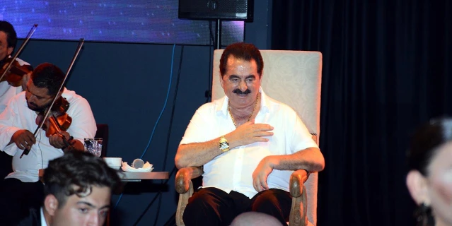 İbrahim Tatlıses İzmir'de unutulmaz bir konser verdi
