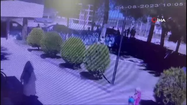 İmama saldırı görüntüleri kamerada - Son Dakika