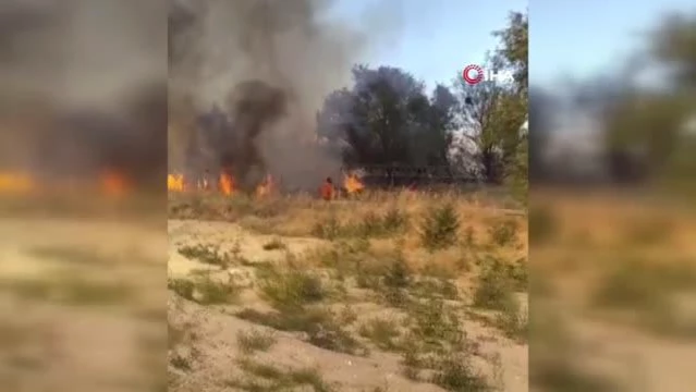 Isparta'da 10 dönümlük sazlık arazi küle döndü