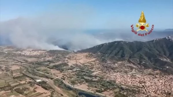 İtalya'nın Sardinya Adasında Orman Yangını Çıktı