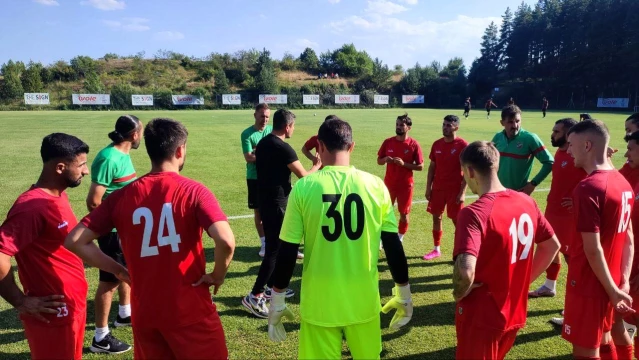 Karşıyaka, hazırlık maçında Adanaspor'u 2-0 mağlup etti