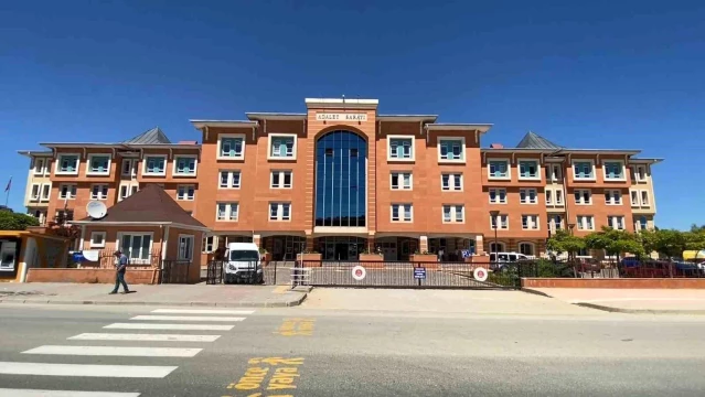 Kastamonu'da Eşini ve İki Polis Memurunu Yaralayan Şahıs Tutuklandı