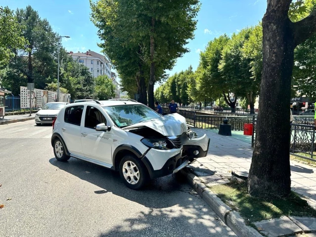 Kastamonu'da Otomobilin Çarptığı Genç Kadın Ağır Yaralandı