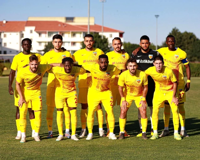 Kayserispor Süper Lig'e 6 galibiyetle başladı