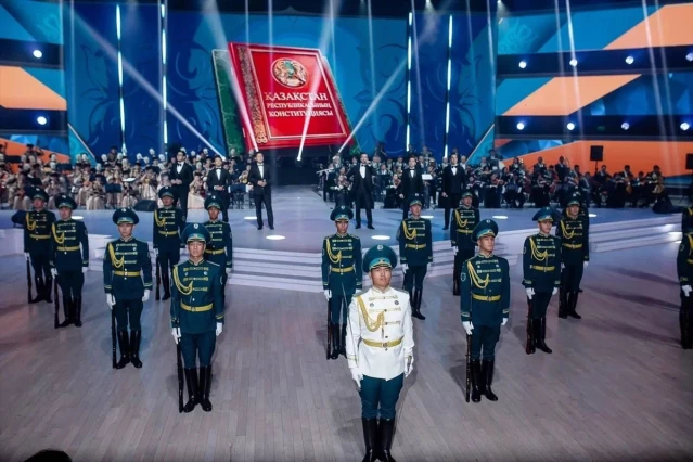 Kazakistan'da Anayasa'nın 28. yıl dönümü kutlamaları