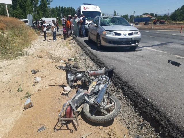 Konya'da motosiklet ile otomobil çarpışması: 1 yaralı
