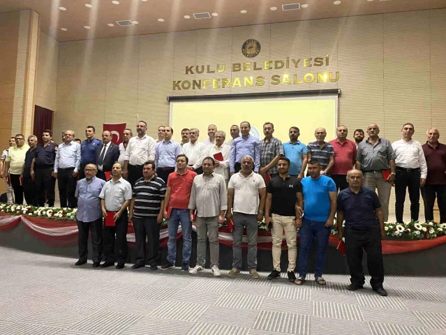 Kulu'da 25 Yılını Dolduran Esnaflara Plaket Verildi