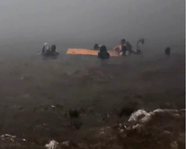Lahaina Yangınından Kaçan İnsanlar Denize Atladı