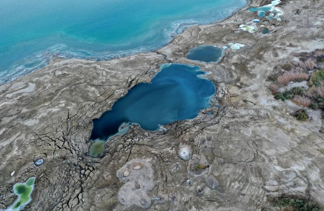 Ölü Deniz'in Su Seviyesi Hızla Azalıyor
