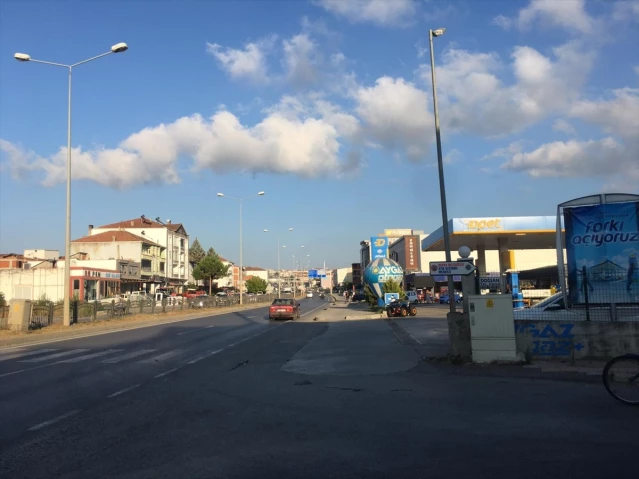 Samsun'da otomobilin çarptığı anne ve çocuk ağır yaralandı