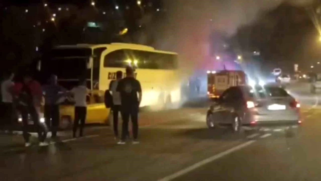 Şanlıurfa'da otobüs yangını paniğe neden oldu