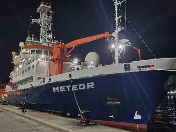 Sicilya Boğazı'nda 3 Yeni Denizaltı Volkanı Keşfedildi