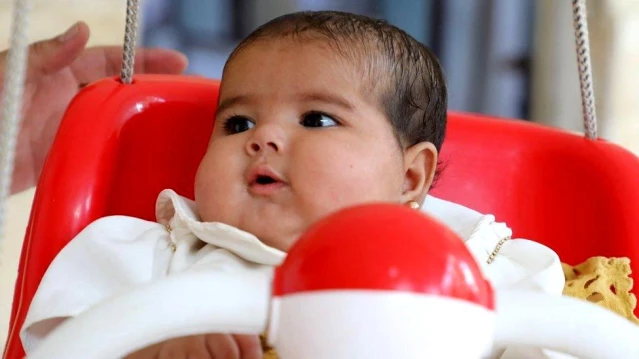Suriye'de deprem enkazında doğan 'mucize bebek' Afra 6 aylık oldu