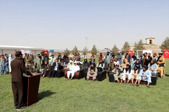 TİKA, Afganistan'da futbol sahası inşa etti