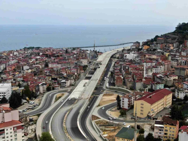Trabzon'da Kanuni Bulvarı Yolu'ndaki Çalışmalar Havadan Görüntülendi