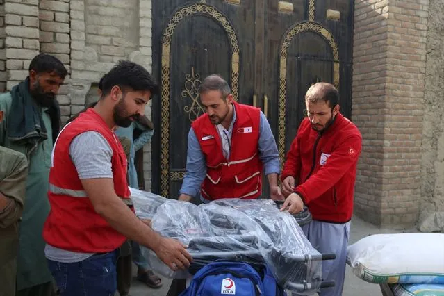 Türk Kızılay, Afganistan'da doğuştan engelli çocuğa yardım eli uzattı