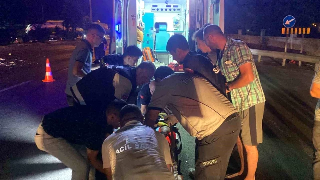 Uşak'ta Otomobil Tırla Çarpıştı: 4 Yaralı