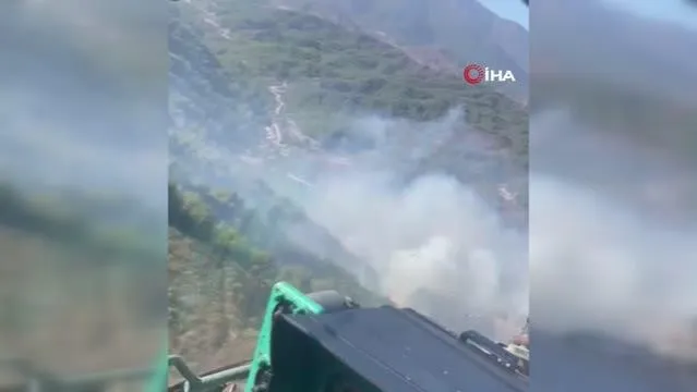 Yangına müdahale havadan ve karadan devam ediyor
