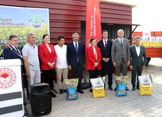 Edirne'de Kanola Tohumu Dağıtım Töreni Gerçekleşti