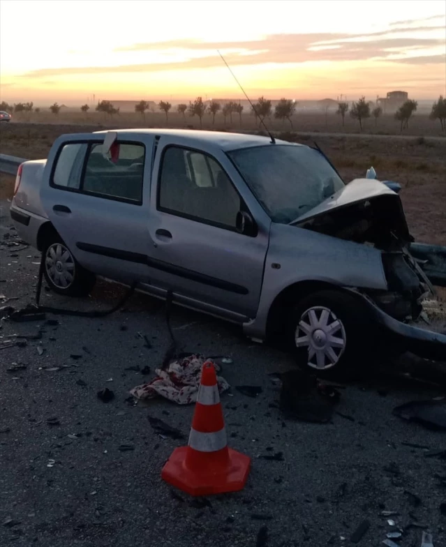 Konya'da Otomobiller Çarpıştı: 5 Yaralı