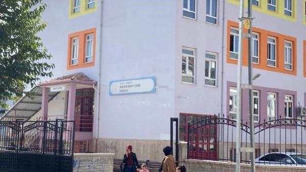 Konya'da Öğretmen Tarafından Dövülen Öğrencinin Dayısı Saldırdı