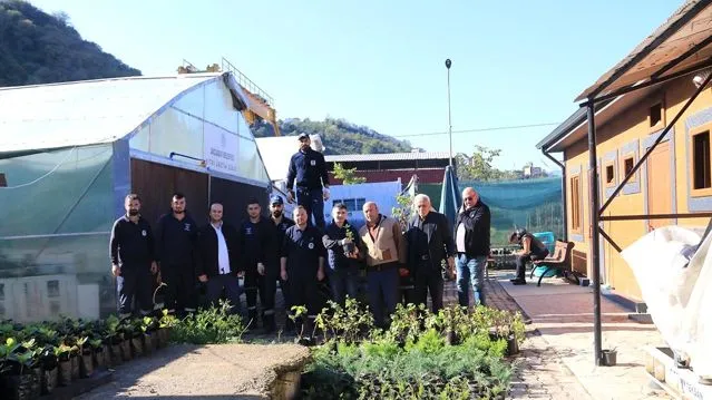 Trabzon'da 15 Bin 750 Aronya Meyve Fidanı Çiftçilere Dağıtıldı
