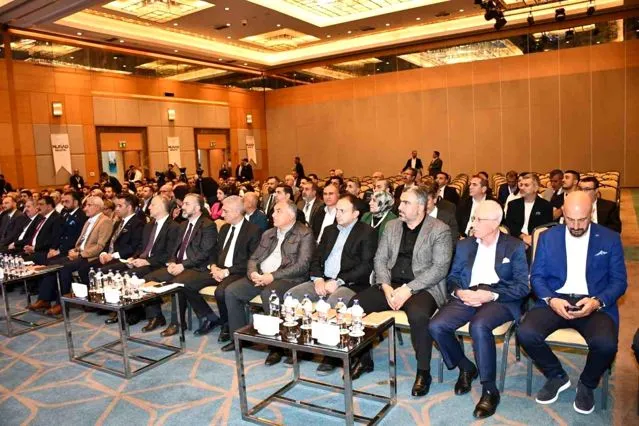 "Türkiye Yüzyılı'nda Tekstilin Geleceği" konuşuldu