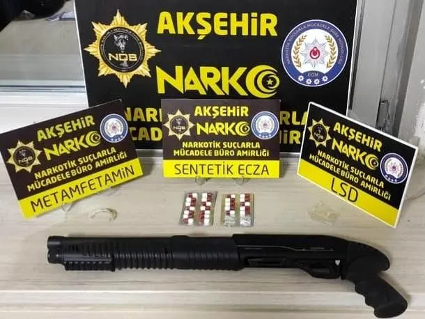 Akşehir'de Uyuşturucu Operasyonu: 5 Gözaltı