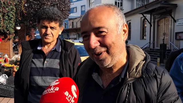 Artvin'deki Emekliler, Verilen İkramiyeye Tepki Gösterdi