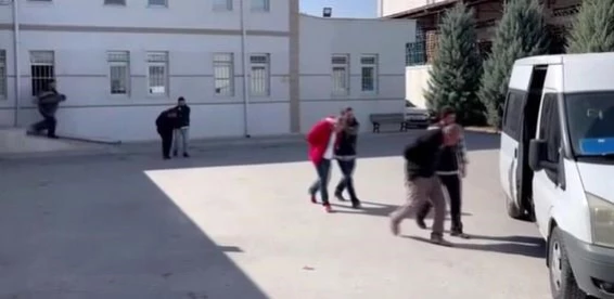 Konya'da 24 Bin Uyuşturucu Hap Ele Geçirildi, 9 Kişi Gözaltına Alındı
