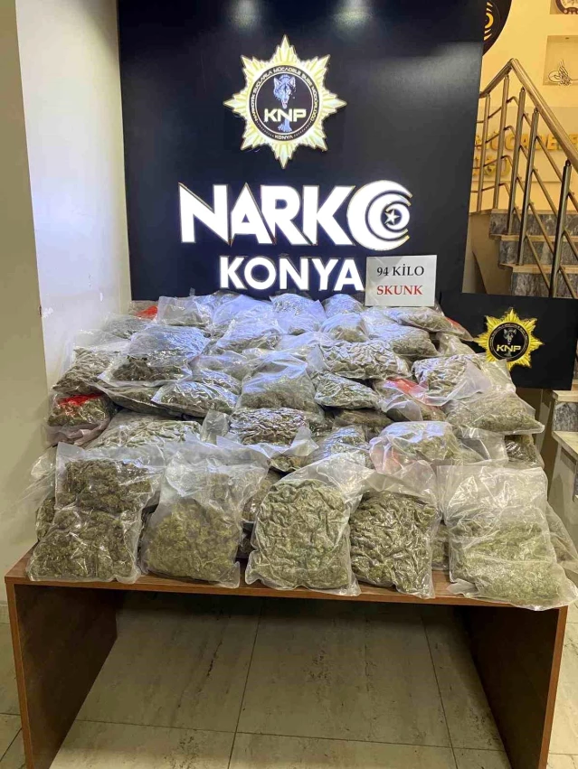 Konya'da 94 kilo skunk ele geçirildi