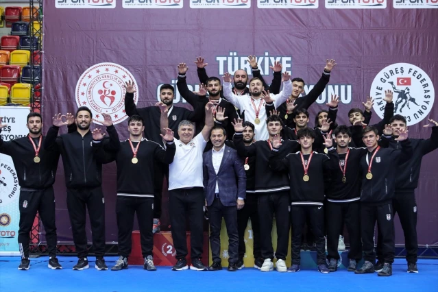 Konya'da düzenlenen Grekoromen Güreş 1. Lig müsabakaları tamamlandı