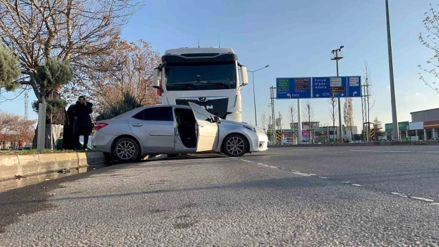 Aksaray'da tır ile otomobil çarpıştı: 3 yaralı