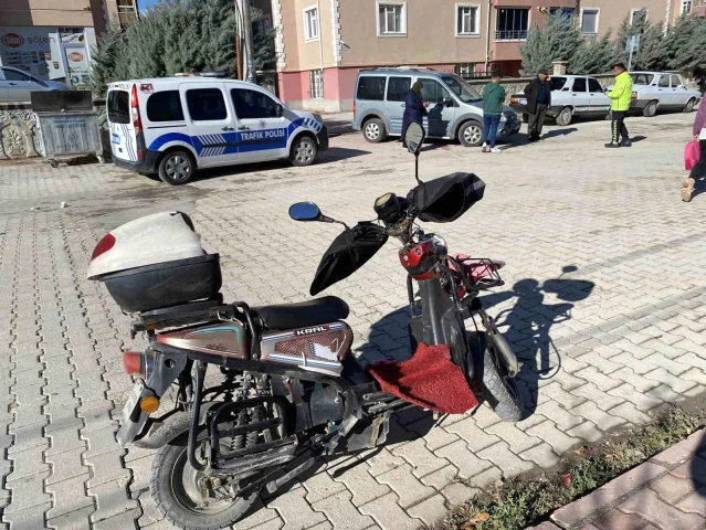Konya'da motorlu kurye kaza geçirdi