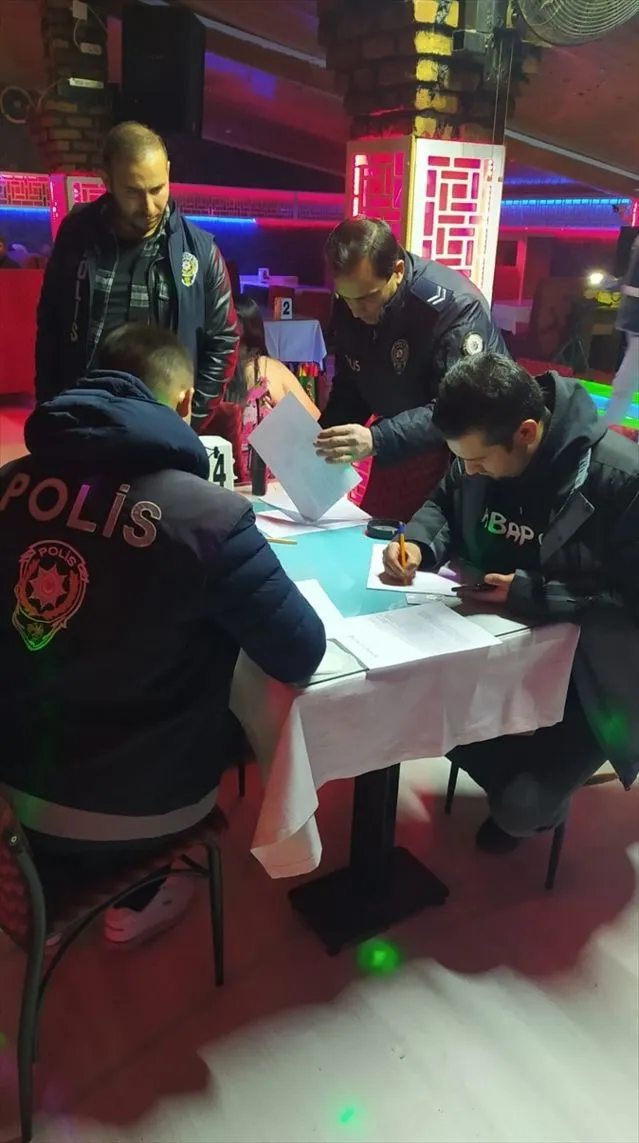 Konya'da yapılan denetimlerde 9 iş yeri mühürlendi