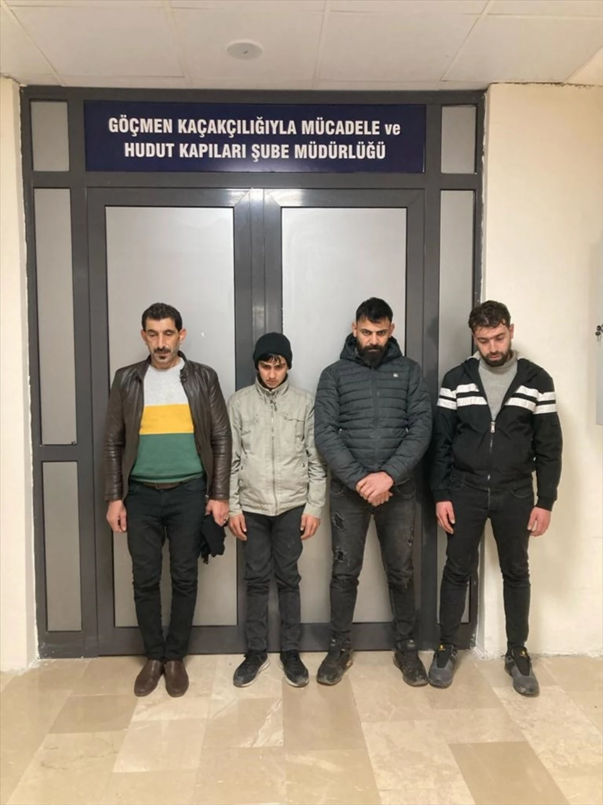 Afyonkarahisar'da göçmen kaçakçılığı iddiasıyla gözaltına alınan 2 zanlıdan 1'i tutuklandı