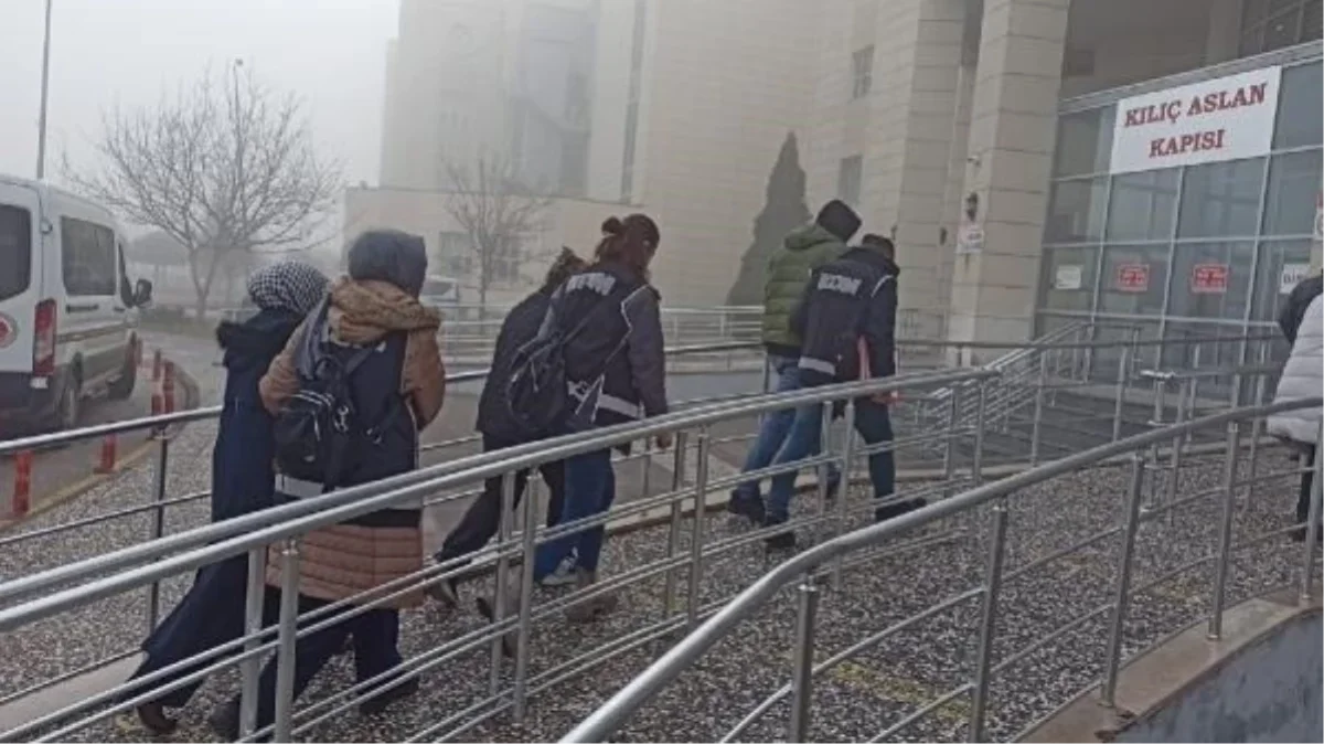Konya ve Isparta'da FETÖ/PDY Operasyonu: 2'si Kadın 3 Şüpheli Gözaltına Alındı