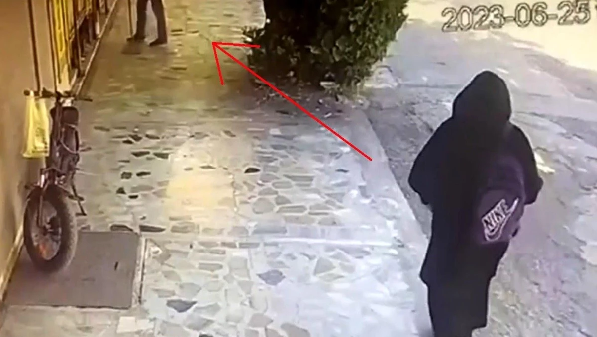 Konya'da Çarşaf Giyerek Kadın Kılığına Girip Kezzap Atan Şüpheli Hakim Karşısında