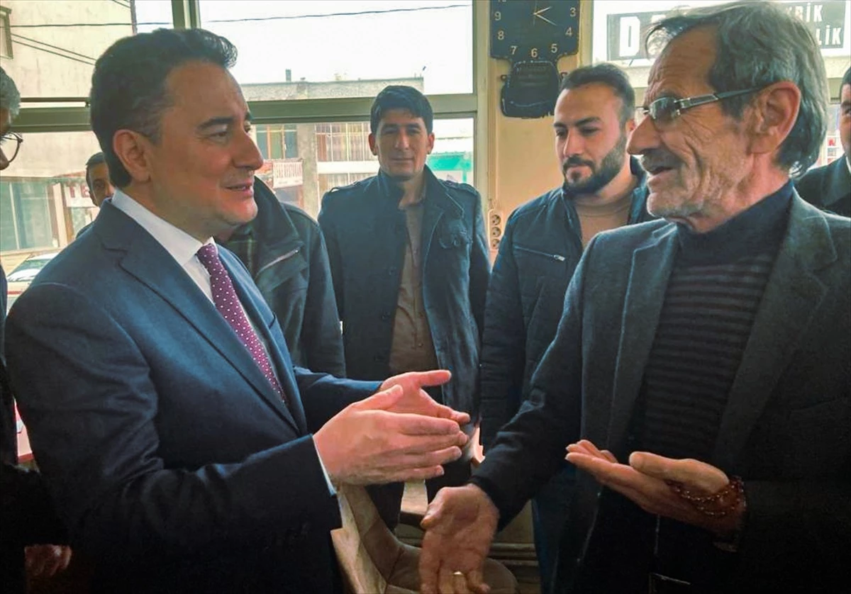 DEVA Partisi Genel Başkanı Ali Babacan Konya'da ziyaretler gerçekleştirdi