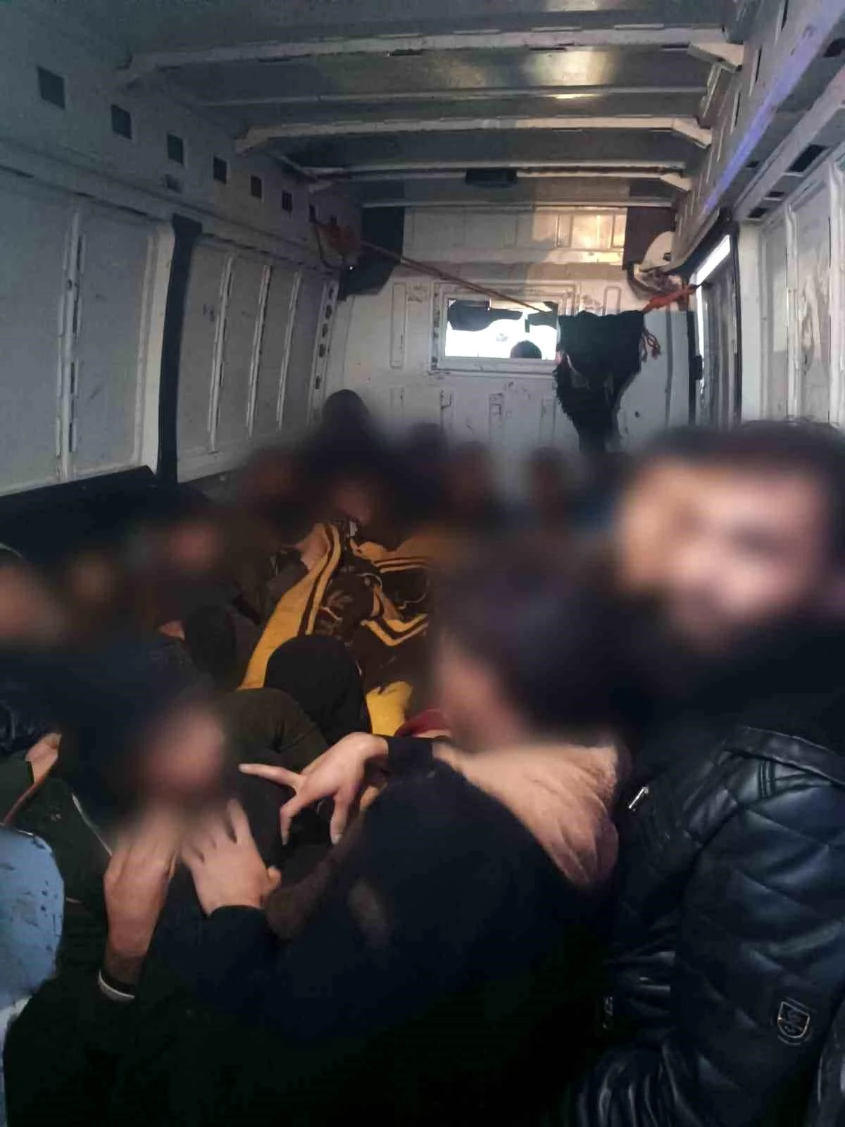 Konya'da 28 düzensiz göçmen yakalandı, 19'u sınır dışı edilecek