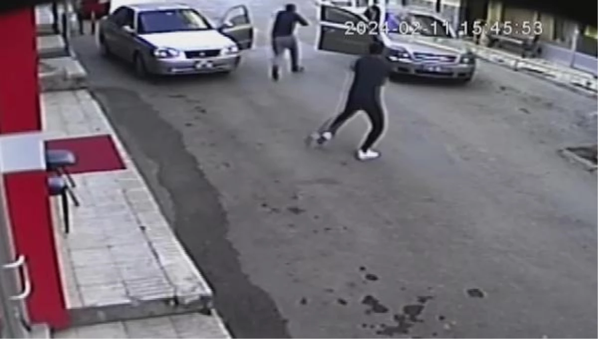 Konya'da Husumet Nedeniyle Silahlı Saldırı: 2 Yaralı