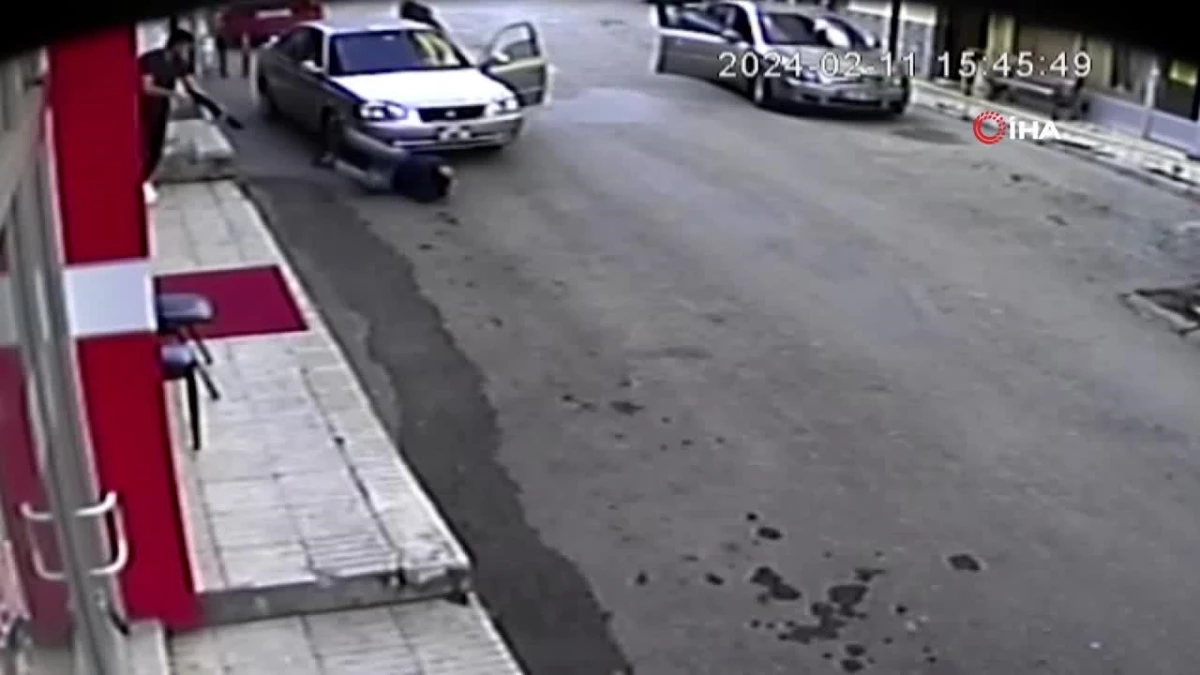 Konya'da araçta bekleyip silahla vurdular: Sokaktaki silahlı pusu kamerada