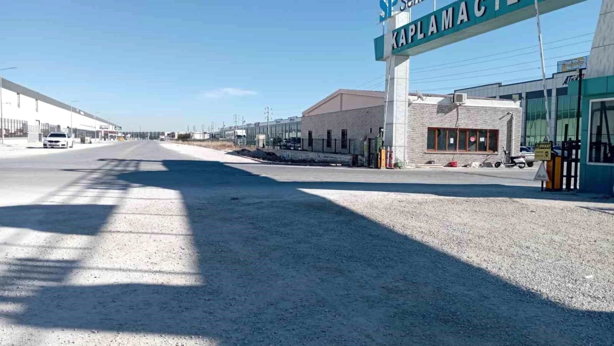 Konya'da Arkadaşını Baltayla Öldüren Zanlının Güvenlik Kamerası Görüntüleri Ortaya Çıktı