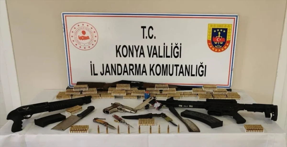 Konya'da silah ve mühimmat kaçakçılığı operasyonu: 3 şüpheli gözaltına alındı